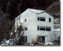 Mehrfamilienhaus